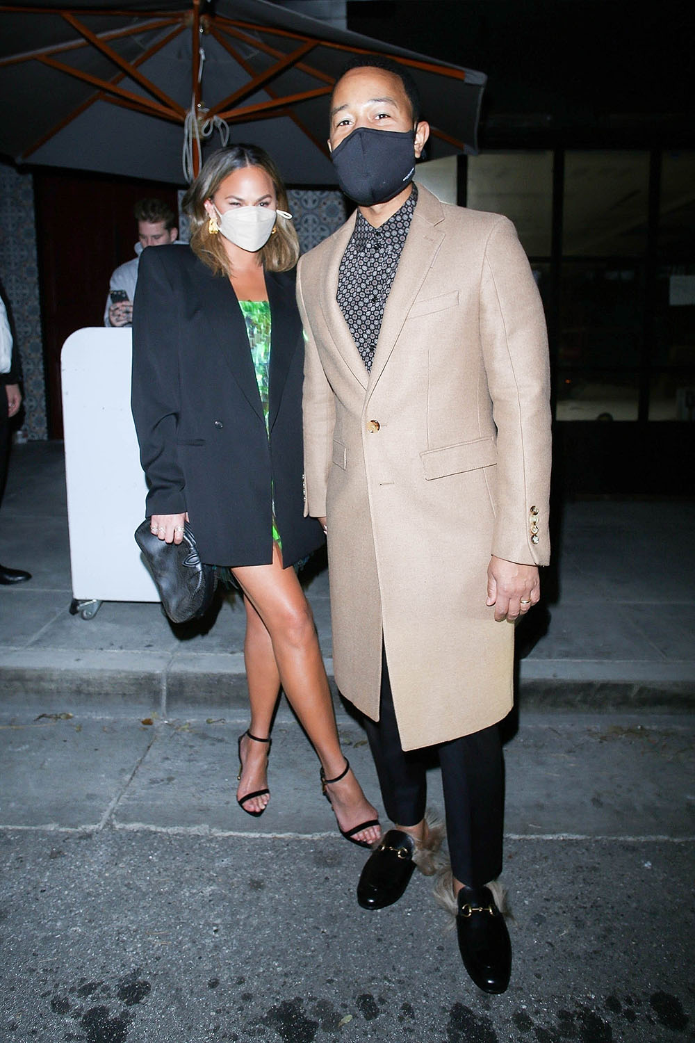 Los Angeles, CA - *EXCLUSIVE* Chrissy Teigen and John Legend dress to perfection as they step out for a romantic evening at Sapgos restaurant as the LA restaurants are reopening .Picture: Chrissy Teigen, John LegendBACKGRID USA 1 FEBRUARY 2021 USA: +1 310 798 9111 / usasales@backgrid.comUK: +44 208 344 2007 / uksales@backgrid.com*UK Customers - Images containing childrenPlease Pixelate Front side publish* 